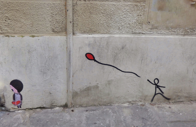 architecture, background, real people, stick man, balloon, corner, built structure, women, lifestyles, urban, the chase, run, road, street, italy, people