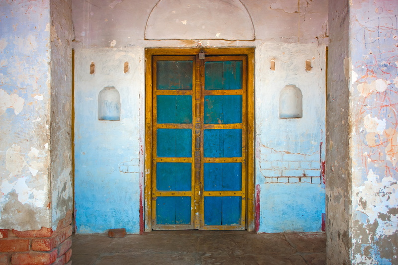 structure, closed, day, abandoned, home, house, travel, ruined, simple, urban, building exterior, india, run-down, built structure, decoration, rustic