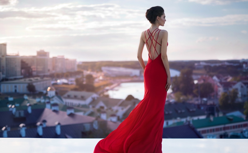 Woman, Unona, reddress, city, Summer, Dress, real people, sky, young adult, women, standing, cityscape, young women, lifestyles, Style, beautiful woman