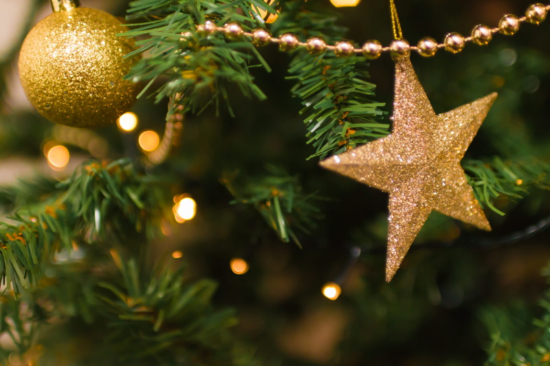 fir, coniferous tree, 5K, christmas balls, merry, star shape, christmas tree, defocused, star, decoration, blur, fir tree, christmas ornament, close-up