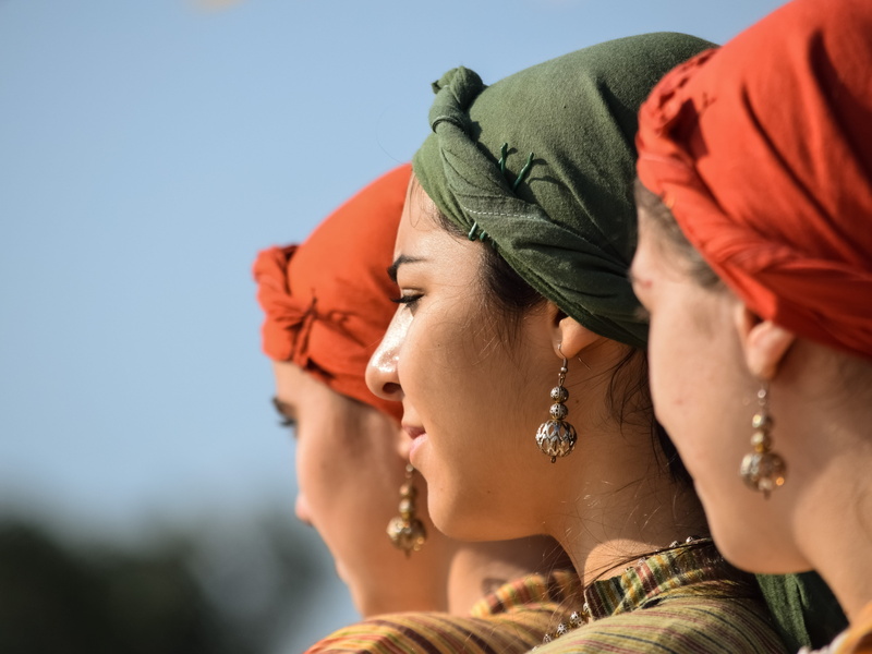 adult, young, young women, jewelry, looking, head kerchief, hat, profile view, traditional, human face, girl, green, veil, two people, lifestyles, s, close-up