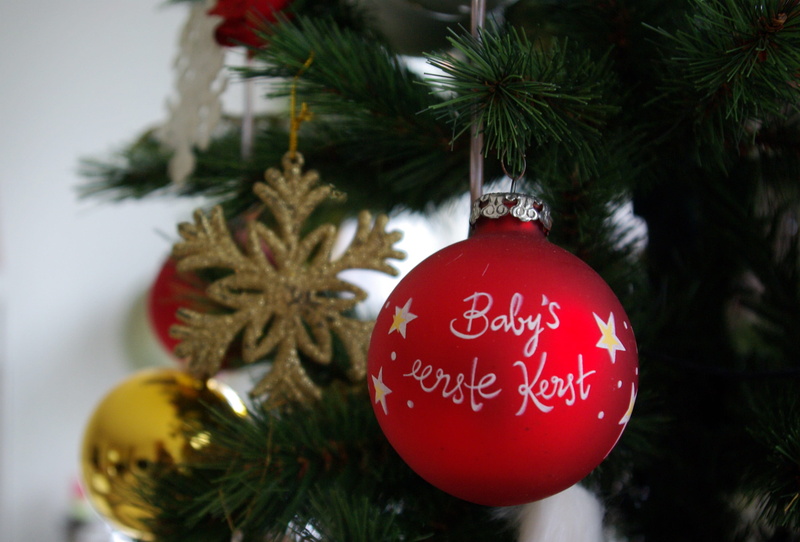 newyear, close-up, december, cold, christmas, wonderland, holiday - event, winter, holiday, hanging, event, xmas, ornament, christmastree, 2K, snowy, snowfall