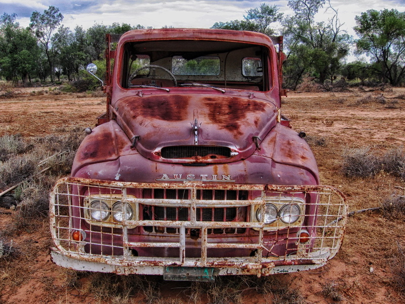 day, meadow, mode of transportation, old, surrounded, vintage, field, motor vehicle, land vehicle, front end, travel, outdoors, metal, austin, australia