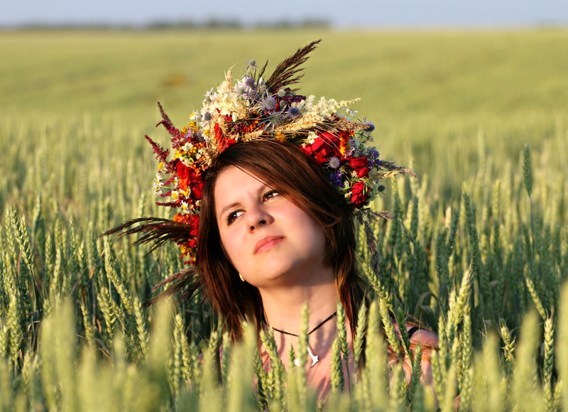 hairstyle, grass, girl, spikes, beauty in nature, plant, rye, nature, flowers, one person, sun, outdoors, headshot, women, rural scene, flowering plant