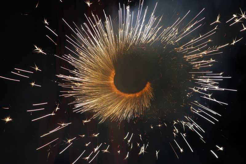 motion, Firecracker, 5K, light, celebration, Circle, outdoors, long exposure, illuminated, danger, glowing, burning, night, firework - Man Made Object