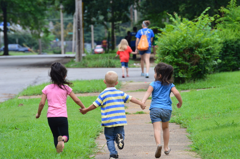 child, boys and girls, tree, day, running, holding hands, memphis, girls, friends forever, outdoors, play time, childhood, friendship, friends, united states