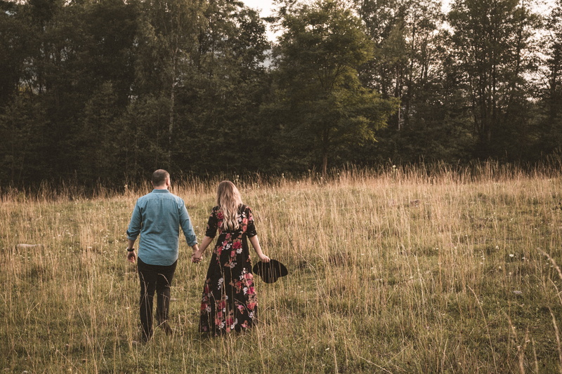 real people, hunedoara county, bonding, plant, rear view, love, women, leisure activity, nature, daughter, happy, marriage, females, laughter, 5K, happiness