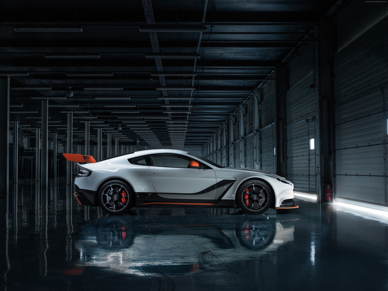 v8, 4K, speed, V12, test drive, Aston Martin Vantage, sports car