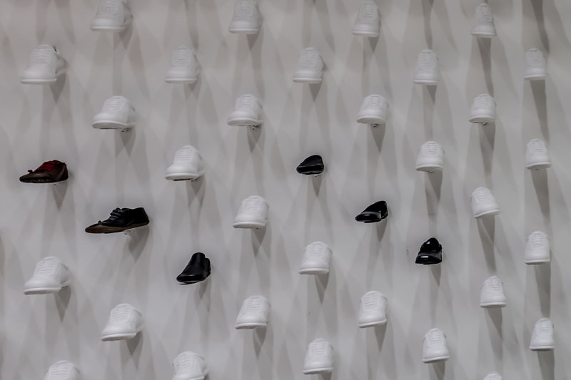 arrangement, repetition, wall, to call the attention, white color, novelty, shadows, order, no people, novel, built structure, backgrounds, side by side