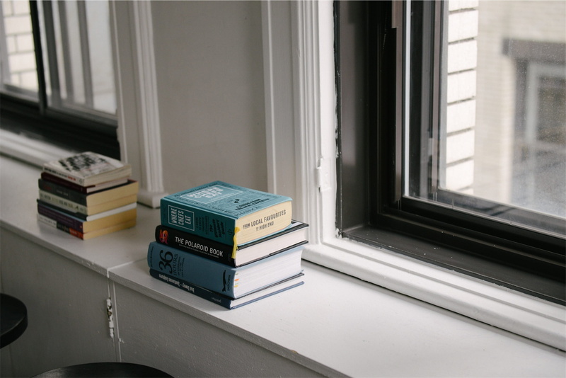 novels, finance, near, business, technology, day, large group of objects, books, indoors, order, window sill, abundance, window, 1080P, book, room, close-up