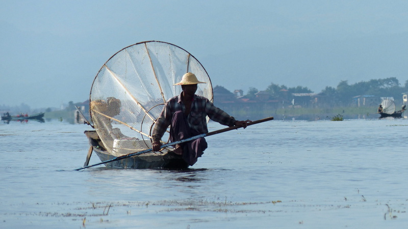lake, nature, water, fishing net, nautical vessel, mode of transportation, sky, occupation, sinner, 4K, outdoors, fisherman, lake inle, people, fish, transportation