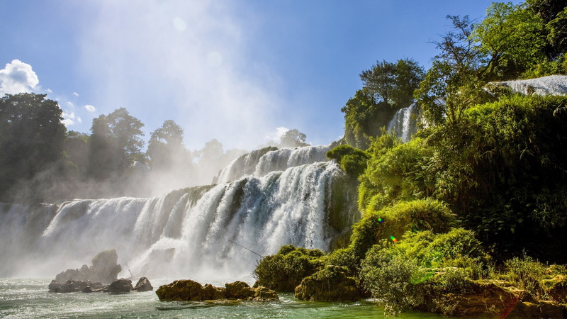 flowing, power, water, scenics - nature, tree, beauty in nature, sky, power in nature, motion, waterfall, 4K, day, flowing water, idyllic, plant, outdoors