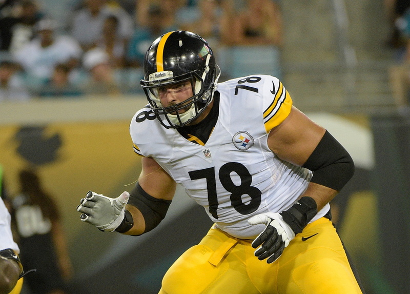males, yellow, men, football - Ball, football Helmet, focus on foreground, football Field, sports Venue, sport, athlete, competition, team Sport, american Football - Sport