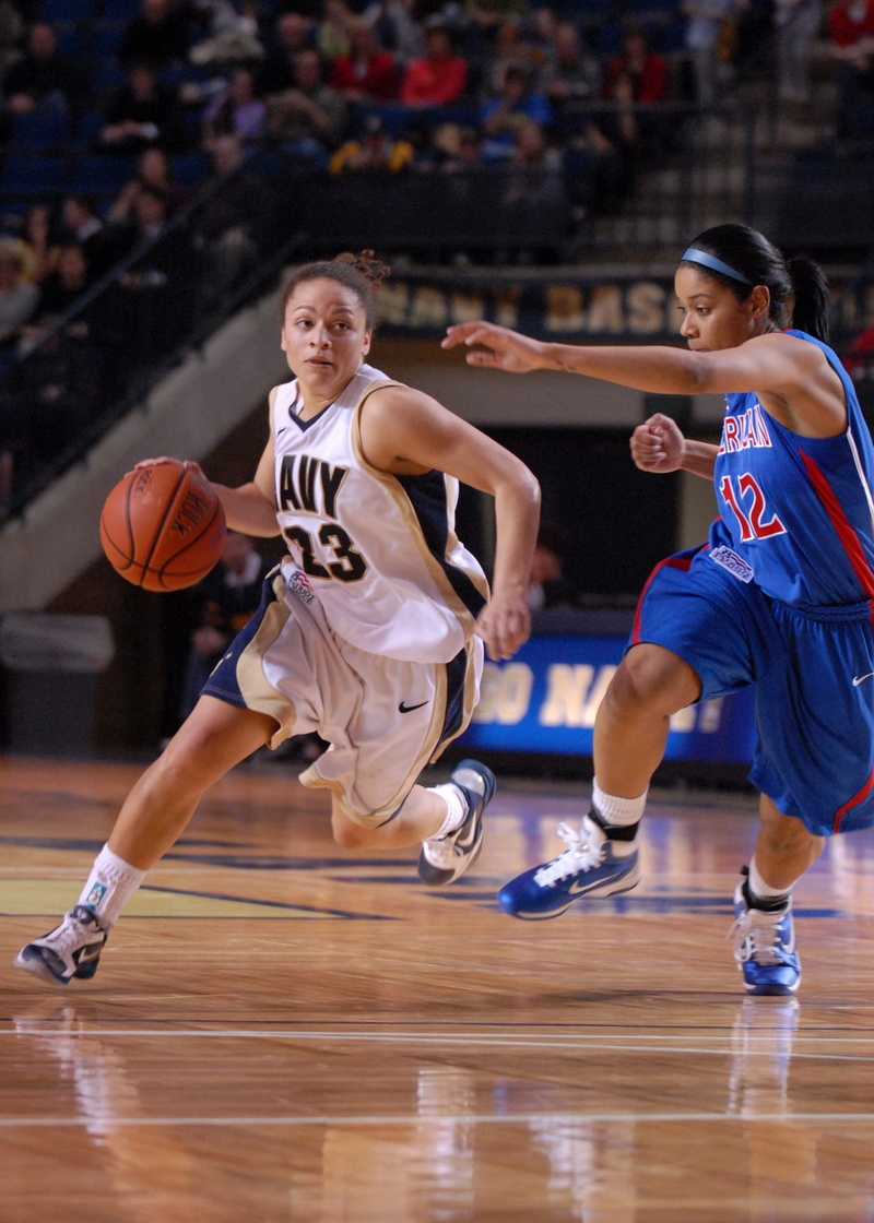 playing, dribbling teams, athlete, ball, basketball player, full length, ladies, arena, sport, skill, women, spectators, competitive sport, basketball - sport