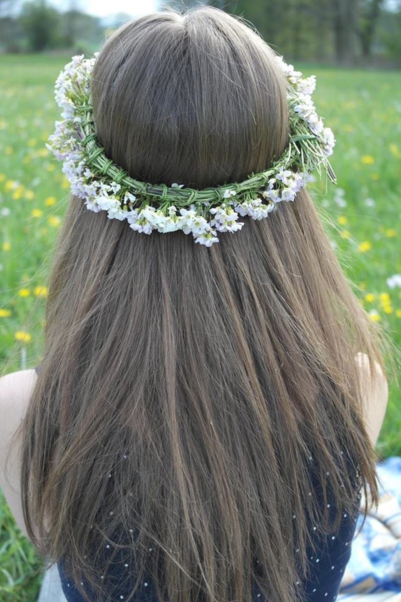 human hair, white, flower, portrait, close-up, lifestyles, plant, rear view, crown, brown hair, 2K, focus on foreground, head, hairstyle, headshot, headpiece