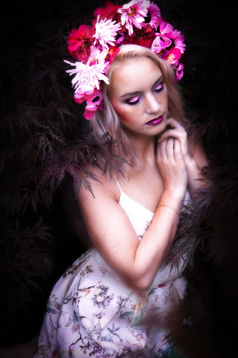 pink, girl, sun, lifestyles, long hair, hairstyle, headpiece, photographer, leisure activity, photography, floral pattern, women, camera, portrait, young adult