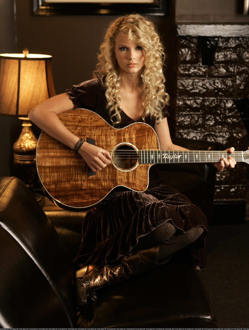 singer, women, 2K, Taylor Swift, looking at viewer, blonde