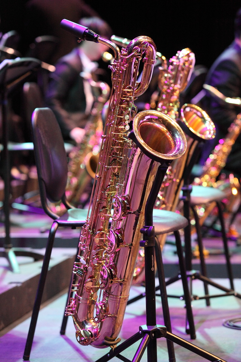 sound, focus on foreground, saxophone, day, jazz Music, stage - Performance Space, saxophone nine minutes, performance, still life, indoors, playing, entertainment
