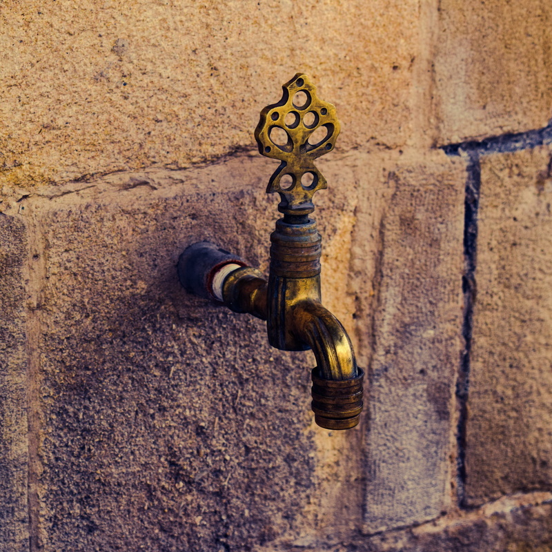 pipe, 4K, door, valve, faucet, Muslim, old, architecture, outdoors, Mosque, wall - building feature, rusty, no people, built structure, purification, connection