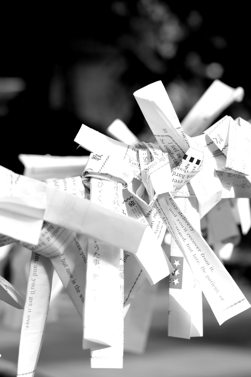 asia, table, faith, group of objects, temple, group, no people, hanging, 5K, incense, selective focus, spiritual, smoke, buddhist, tied up, still life
