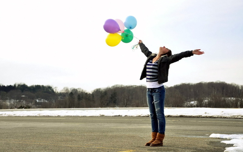 fun, positive emotion, flight, sky, females, blue, sunlight, playful, happiness, vitality, beautiful, beauty In Nature, celebration, summer, outdoors, one Woman Only
