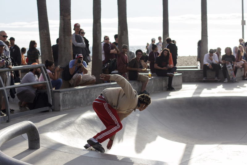 5K, lifestyles, water, men, venice beach, nature, sunlight, sky, tourism, california, skateboard, women, united states, la, group of people, los angeles