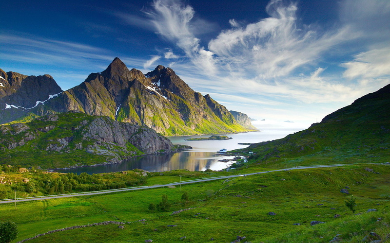 grass, mountain range, outdoors, Landscapes, green, green color, beauty in nature, environment, scenics - nature, cloud - sky, water, lake, Nature, idyllic