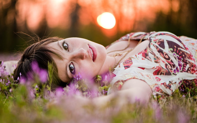 women, faces, grass, 2K, brown, eyes, brunette, sun, beautyful, lying