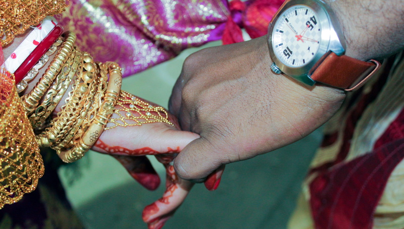 personal accessory, bracelet, indian wedding, soft focus, indian bride hands, finger, 5K, indoors, one person, art and craft, adult, focus on foreground