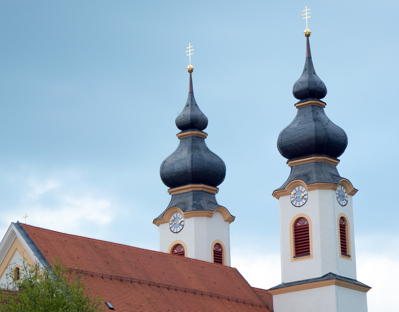 building exterior, spirituality, spire, place of worship, building, onion domes, outdoors, nature, christianity, belief, steeple, church, architecture