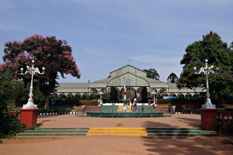 flowering plant, growth, religion, nature, city, lal bagh, karnataka, flower, botanical garden, belief, outdoors, india, day, place of worship, architecture