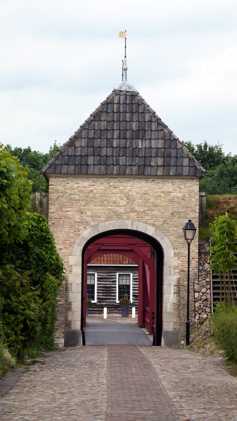 plant, 4K, entrance, outdoors, architecture, holland, religion, netherlands, direction, place of worship, tourism, the way forward, day, bourtange, built structure