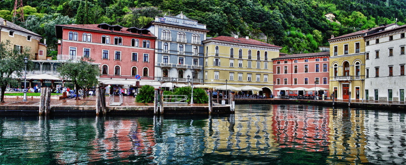 outdoors, lake, travel, canal, reflections, reflection, waterfront, plant, nautical vessel, nature, green, transportation, building exterior, day, mode of transportation