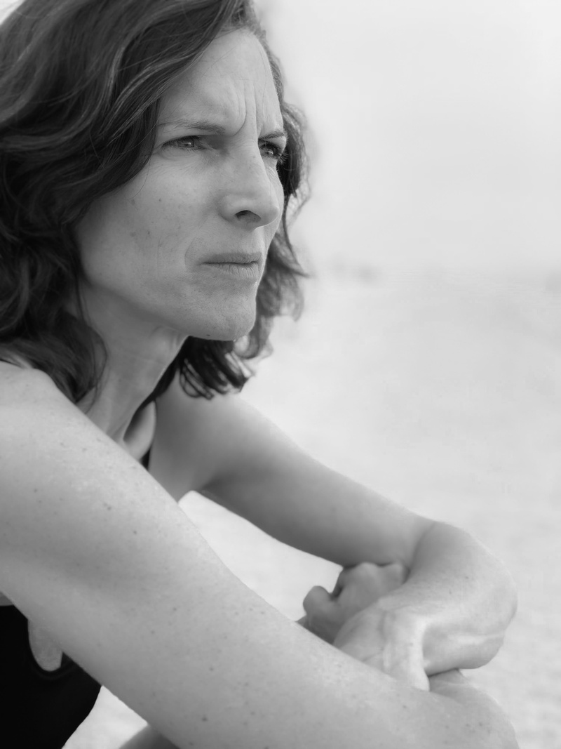 powerful, black and white, leader, strong, fearless, females, finger, real people, ceo, leisure activity, sitting, beach have crest, relaxation, arm, unique