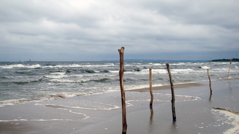 outdoors, motion, sea, horizon over water, wooden post, cloud - sky, nature, a strong wind, no people, the coast, storm, the baltic sea, rolling sea, sky