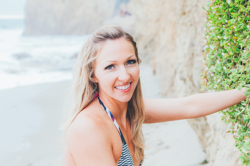 power, Sport, looking at camera, emotion, blond hair, Couple, portrait, headshot, ocean, muscle, beauty, young women, Fitness, human arm, posted, young adult