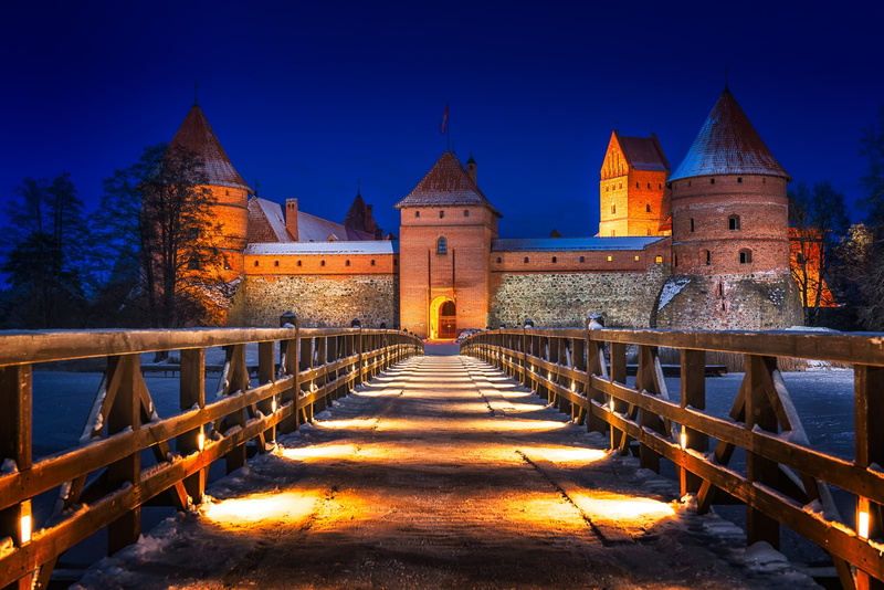 castle, Trakai Castle, lights, Lithuania, river, snow, 1080P, bridge, trees, night, winter, wall, tower