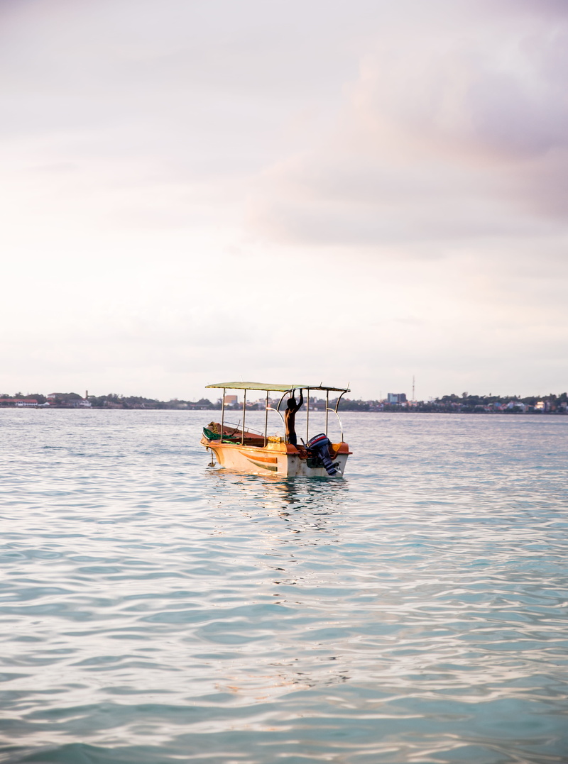 sea, men, sri lanka, nautical vessel, adventure, sky, cloud - sky, 4K, vessel, watercraft, surfing, scenics - nature, vegetation, water, boat, galle, travel