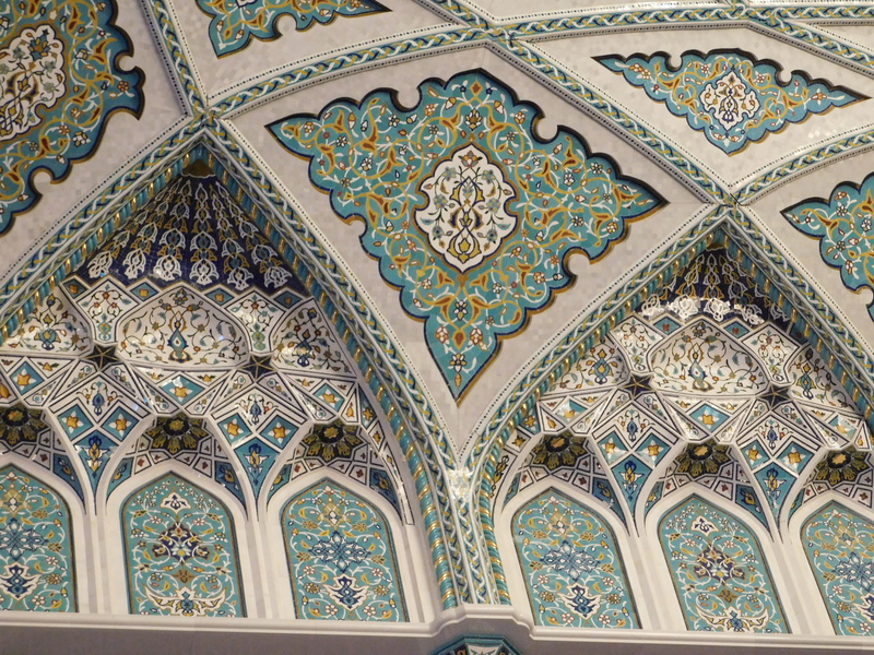 belief, pattern, mosque, architectural column, low angle view, building, ornate, religion, no people, ceiling, architecture and art, craft, oman, travel destinations