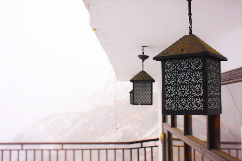 ornate, animal, day, canine, bell tower, pointer, hanging, 4K, tower, place of worship, electric lamp, nature, pakistan, banister, balcony, building, outdoors