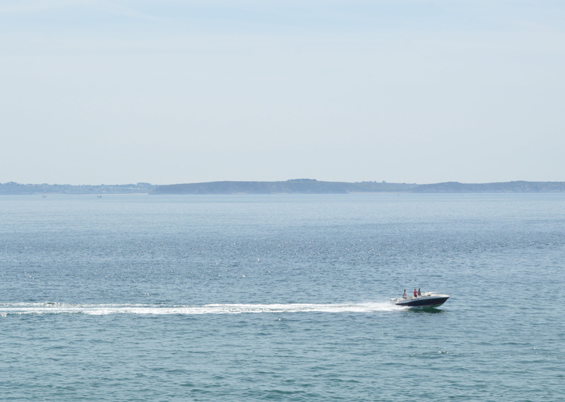fast, sky, outdoors, seascape, browse, no people, on the move, marine, boat, motion, speed, 5K, wake - water, outboard, outboard boat, horizon, sea, beauty in nature