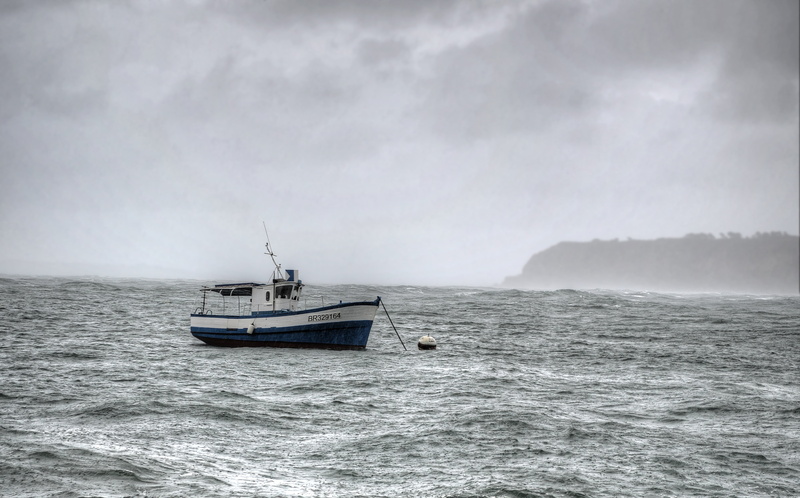 spray, nautical vessel, nature, power in nature, motion, sailing, waterfront, brest, storm, bay of brest, grey sky, day, waves, travel, cloud - sky, boat