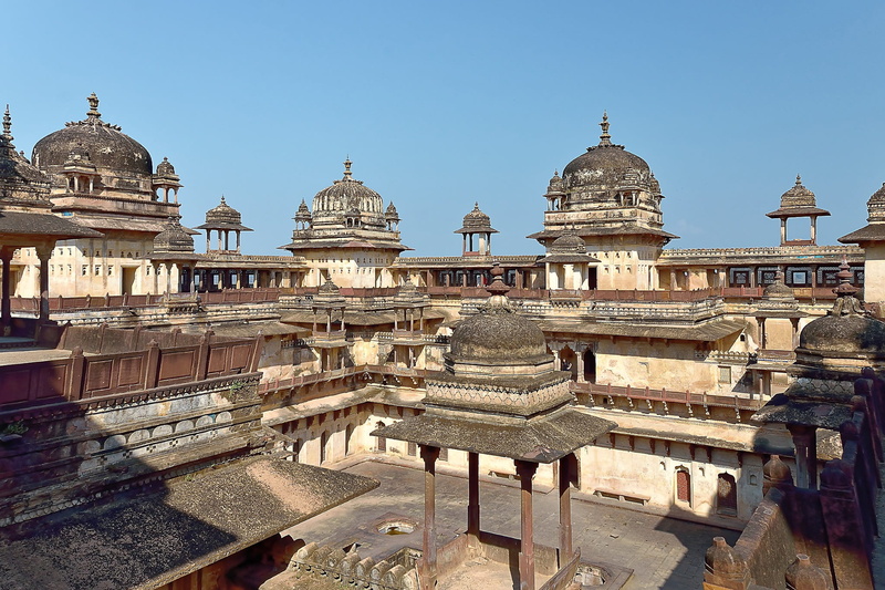 outdoors, belief, day, building, religion, dome, history, building exterior, 1080P, orchha, temple, built structure, clear sky, india, travel, nature