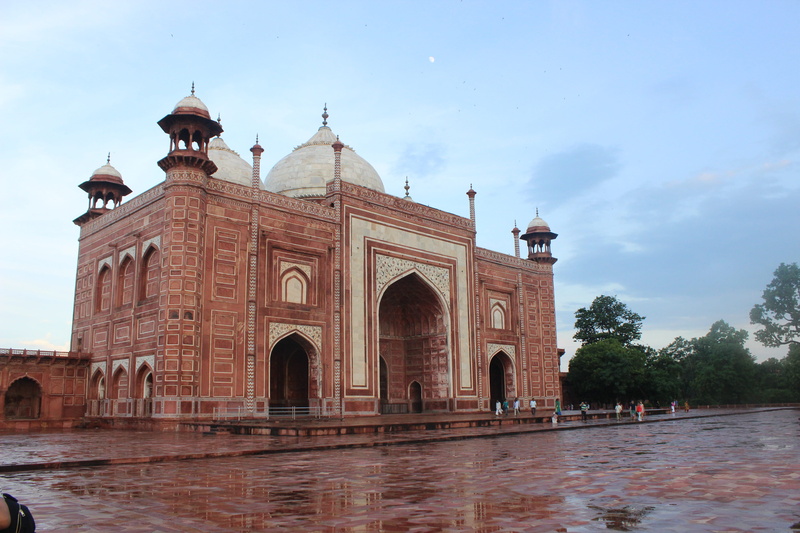 built structure, waterfront, building exterior, arch, agra, architecture, taj mahal, water, sky, india, incidental people, the past, day, travel, tourism