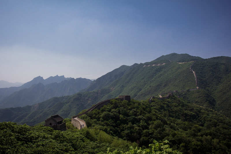 travel, historic, building, idyllic, no people, growth, landmark, green color, culture, 5K, sky, construction, asia, mountain range, old, wall, copy space