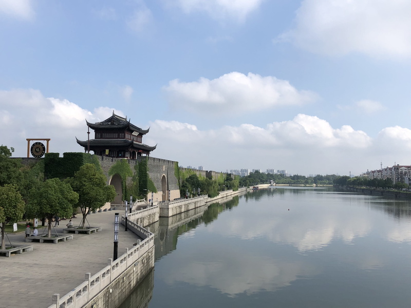 sky, white cloud, no people, cloud - sky, tree, 4K, day, building, waterfront, plant, building exterior, water, nature, architecture, blue sky, suzhou