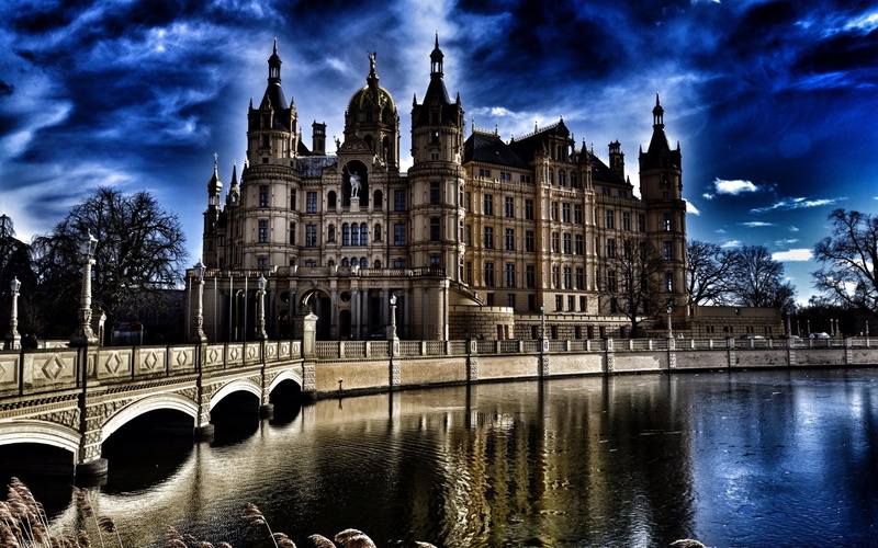 arch bridge, cloud - sky, water, building exterior, waterfront, history, building, bridge - man made structure, tourism, architecture, spire, schwerin palace