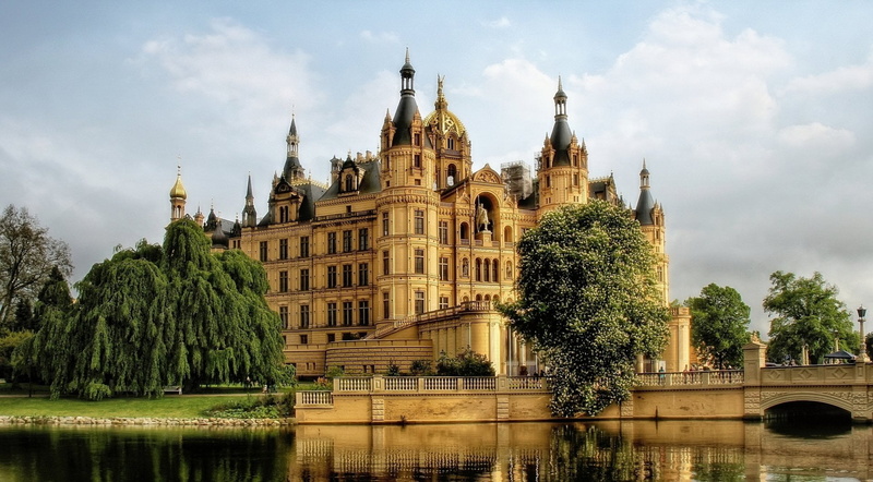 Building, 1080P, Palaces, Schwerin Palace, nature, government, day, cloud - sky, river, outdoors, Tree, waterfront, Germany, water, travel destinations