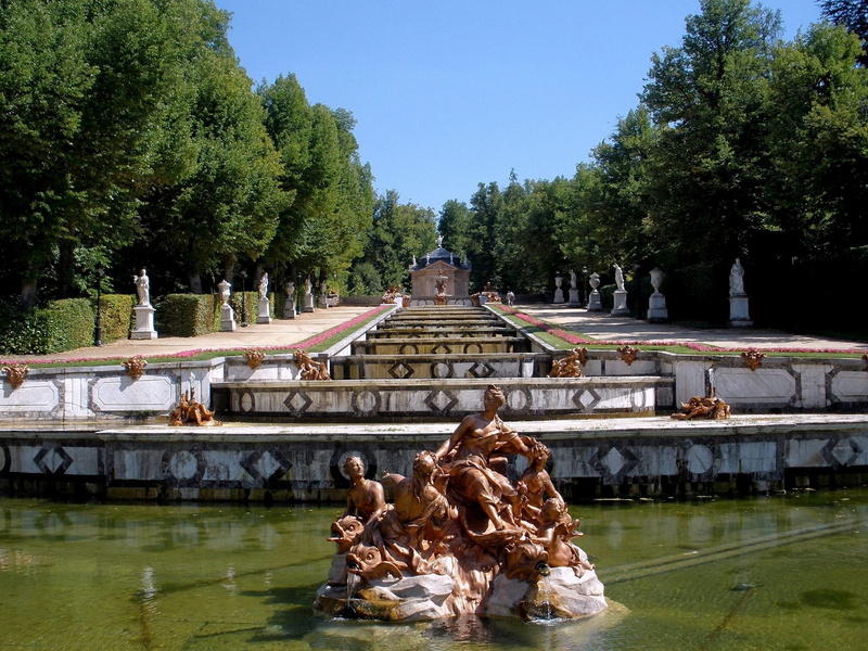 built structure, art and craft, nature, architecture, water, statue, 1080P, human representation, trees, day, representation, pond, sky, spain, outside