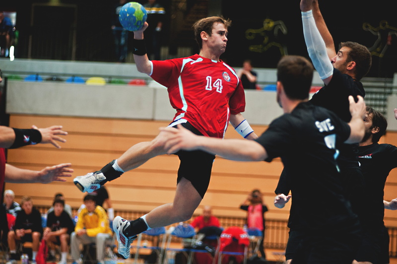 ball, effort, focus on foreground, lifestyles, male, real people, men, people, match - sport, human limb, front, blue, group of people, arms raised, beside